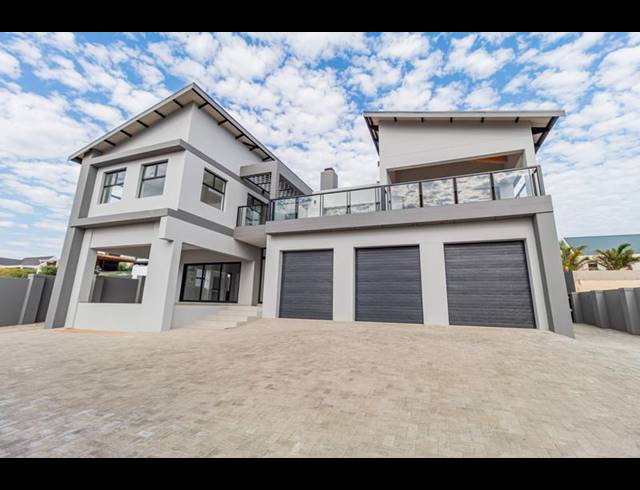 5 BEDROOM HOUSE FOR SALE IN MYBURGH PARK